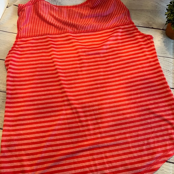 Brisas Striped Muscle Shirt - Picture 4 of 4